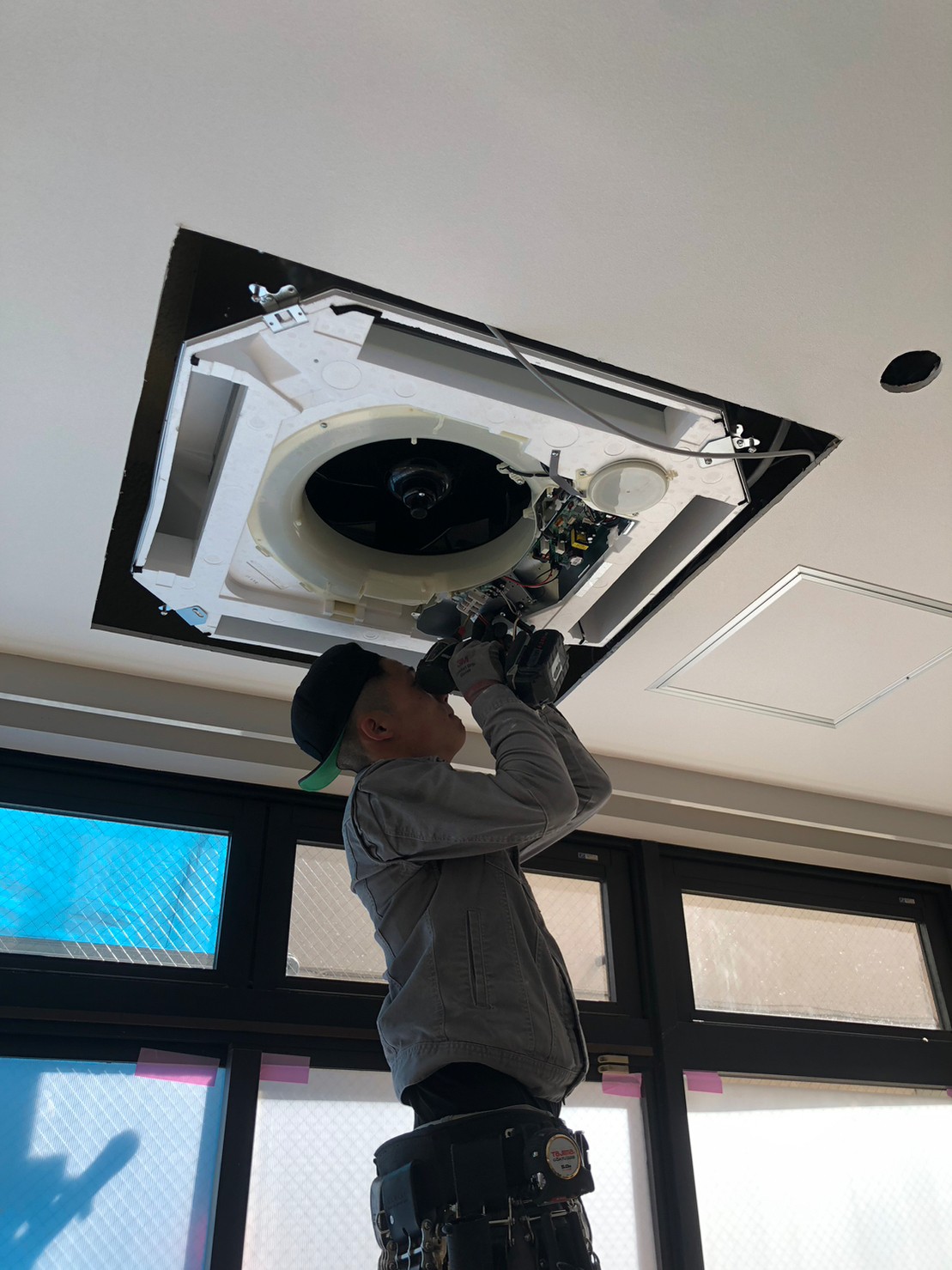 3499605_m